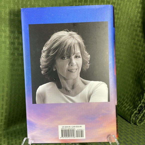 The Becoming : The Dragon Heart Legacy, Book 2 By Nora Roberts - Picture 2 of 8